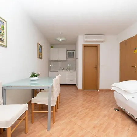 Apartment Urlic Makarska